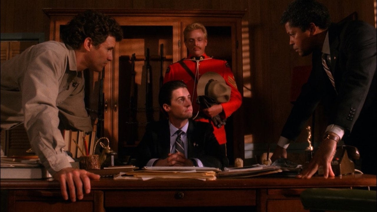 Miasteczko Twin Peaks Sezon 2 Odcinek 10 Online - Filman